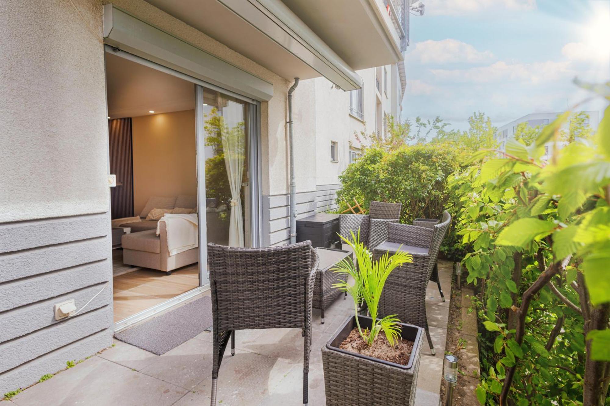 Schoene Wohnung Mit Terrasse Naehe Airport Schoenefeld Exterior photo